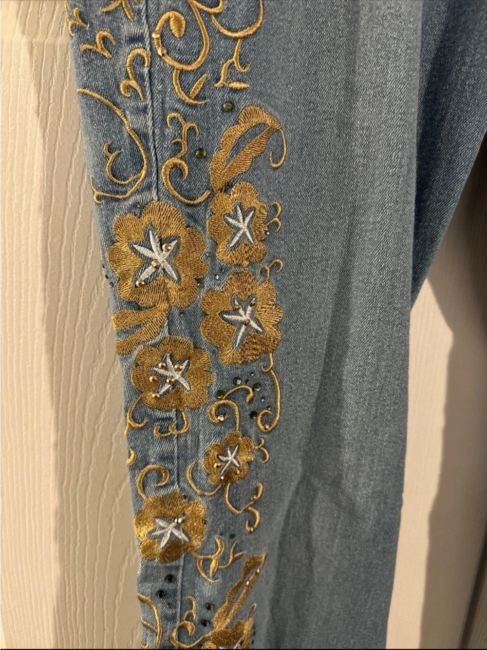 VENUS Light Blue Jeans with Gold Floral Embroidery - Picture 6 of 8